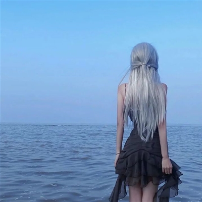 2023好看的女生头像背影(精选12张)