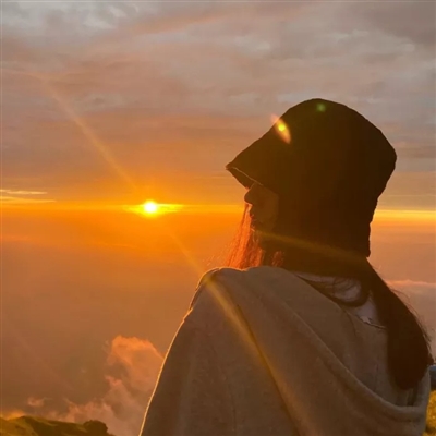 2023好看的女生头像背影(精选12张)