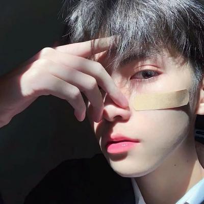 永久吸引人的微信头像男(精选12张)