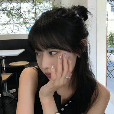 2023头像女最新版的高冷(精选10张)