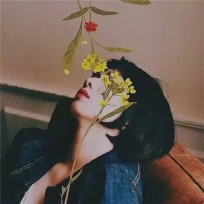 2023最火女生头像侧颜(精选10张)