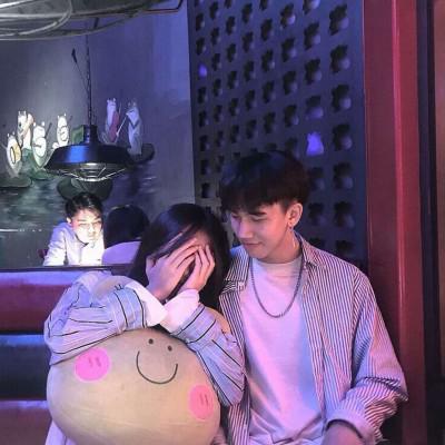 宠溺到爆的情侣头像(精选14张)