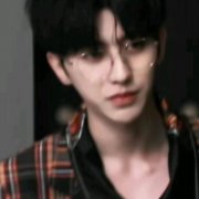 2023最新款男生头像(精选12张)