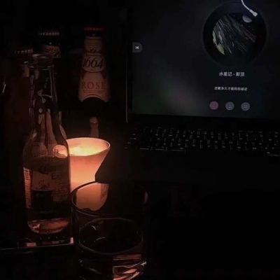 50一60岁女人微信头像(精选10张)