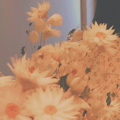 50一60岁女人微信头像(精选10张)