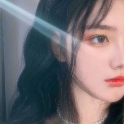 不容易撞又很治愈的头像