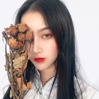 2023最火的头像女生图片(精选12张)