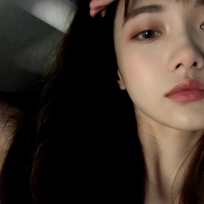 2023最火的头像女霸气(精选10张)