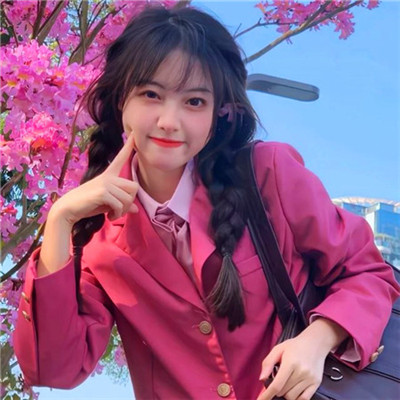 2023年女生头像红色(精选10张)