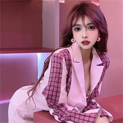 2023年女生头像红色(精选10张)