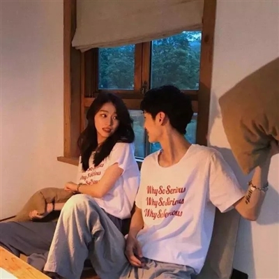 好看的不易撞双人情侣头像(精选10张)