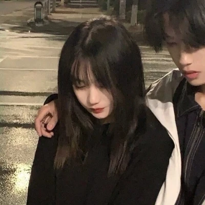 好看的不易撞双人情侣头像(精选10张)