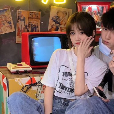 情侣头像一左一右配对真人(精选12张)