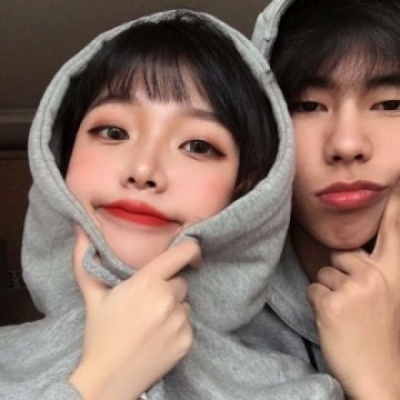 情侣头像一左一右配对真人(精选12张)