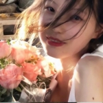 干净又好看的气质头像(精选10张)