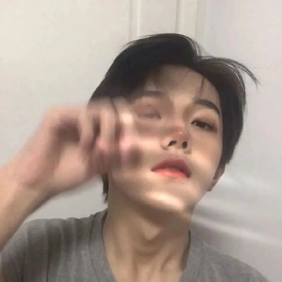 适合大学男生的头像(精选15张)