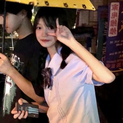 最火学生情侣头像(精选14张)