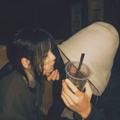 最火学生情侣头像(精选14张)