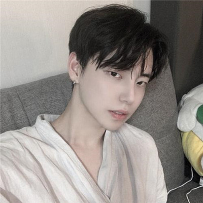 2023最火男生可爱头像(精选15张)