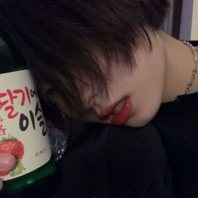 又帅又丧的男生头像高清(精选15张)