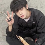 又帅又丧的男生头像高清(精选15张)