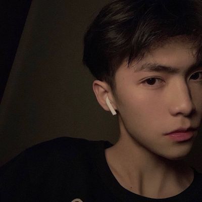 既丧又帅的男生头像