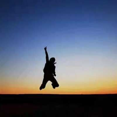 自信阳光灿烂的微信头像