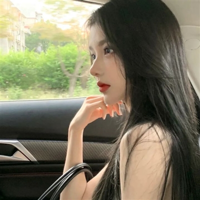 简约性冷淡小众女头像(精选16张)