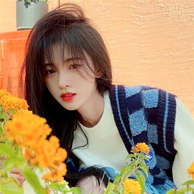 值得一辈子不换的头像女(精选36张)