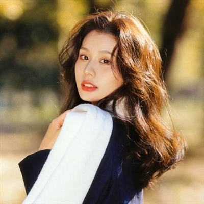 值得一辈子不换的头像女(精选36张)