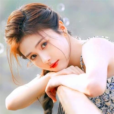 值得一辈子不换的头像女(精选36张)