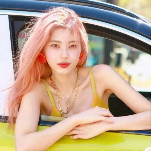 微信头像图片女2023最火爆(精选48张)