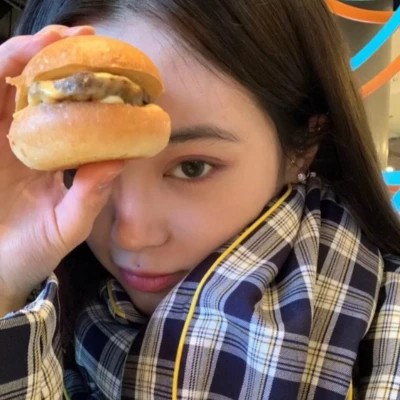 微信头像图片女2023最火爆(精选48张)