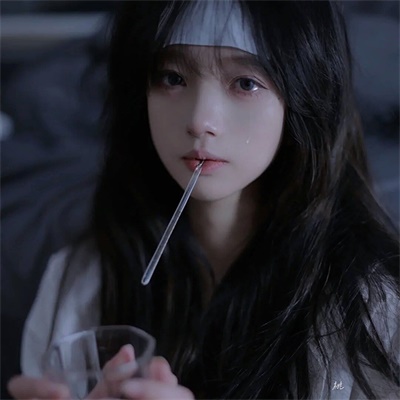 让人心碎到哭的头像女(精选40张)