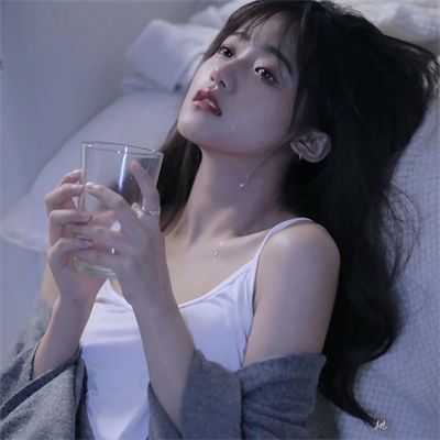 让人心碎到哭的头像女(精选40张)