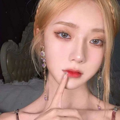 满眼都是遗憾的头像女(34张)