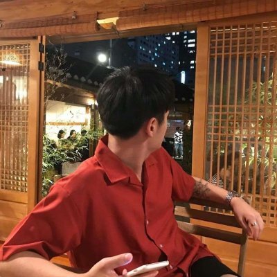 喜庆的帅哥头像(24张)