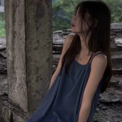 emo伤感头像女真人(精选28张)