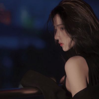 emo伤感头像女真人(精选28张)