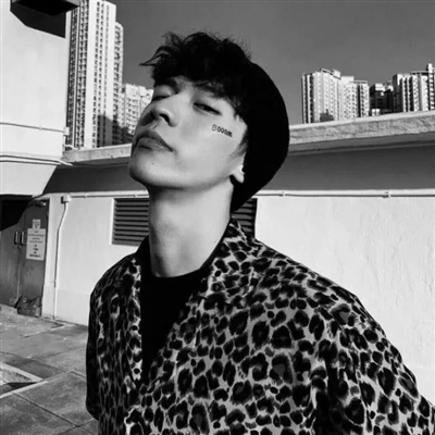 特别稀少超好看的头像男(35张)