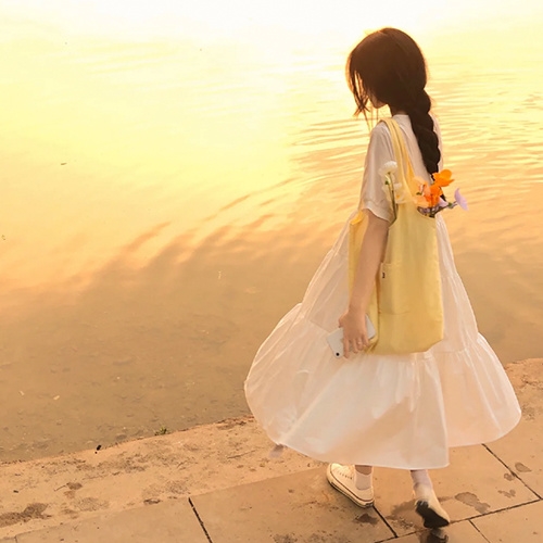 女生喜欢的头像图片(24张)