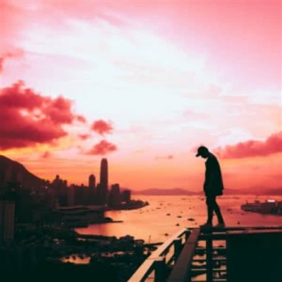 成熟且有深度的头像(24张)