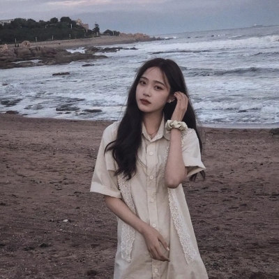 意境有档次的微信头像女(精选24张)