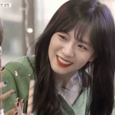 图片壁纸2023最火女生头像