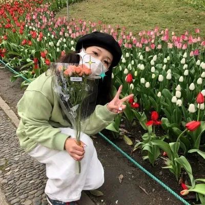 图片壁纸2023最火女生头像