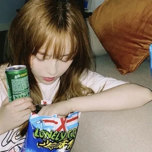 图片壁纸2023最火女生头像