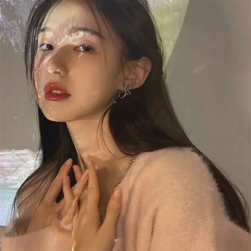 图片壁纸2023最火女生头像