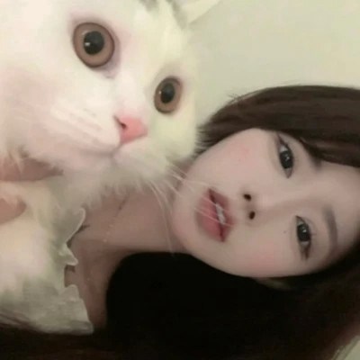 2023最火微信头像真人女(精选28张)