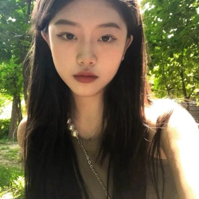 2023最火微信头像真人女(精选28张)