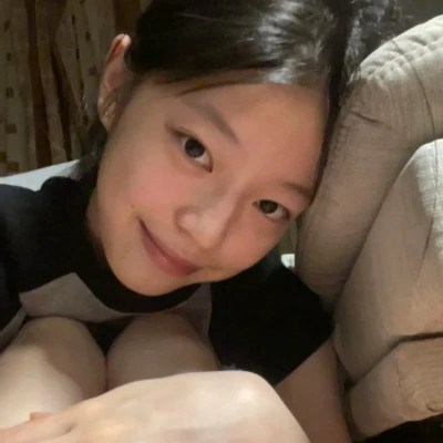 2023最火微信头像真人女(精选28张)